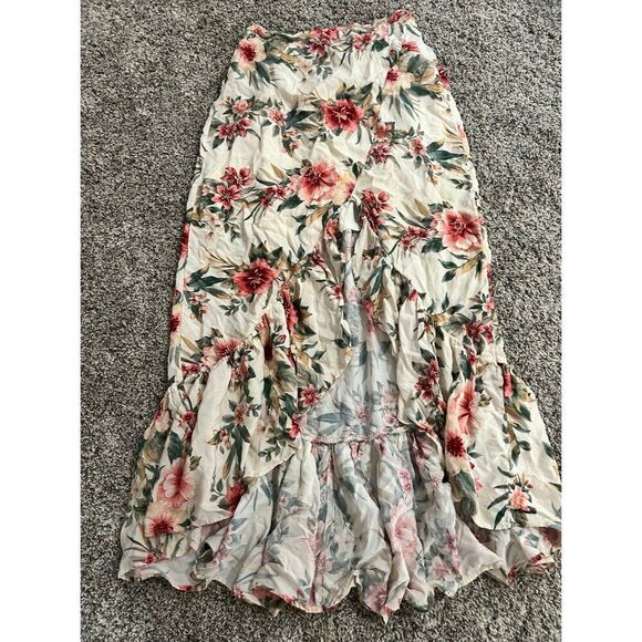 Hi-Lo Floral Skirt - Picture 3 of 6